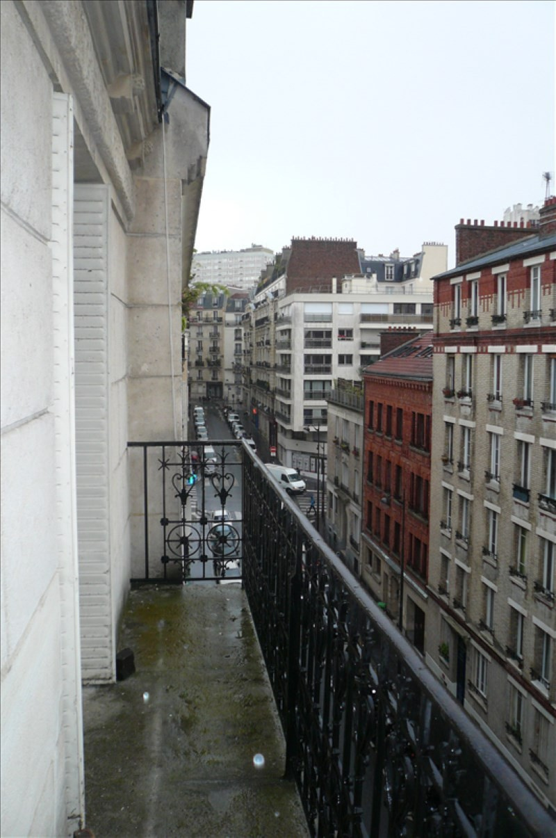 vente Métro Jourdain / Rue Frederick Lemaître, à proximité des commerces de la rue des Pyrénées vente Métro Jourdain / Rue Frederick Lemaître, à proximité des commerces de la rue des Pyrénées